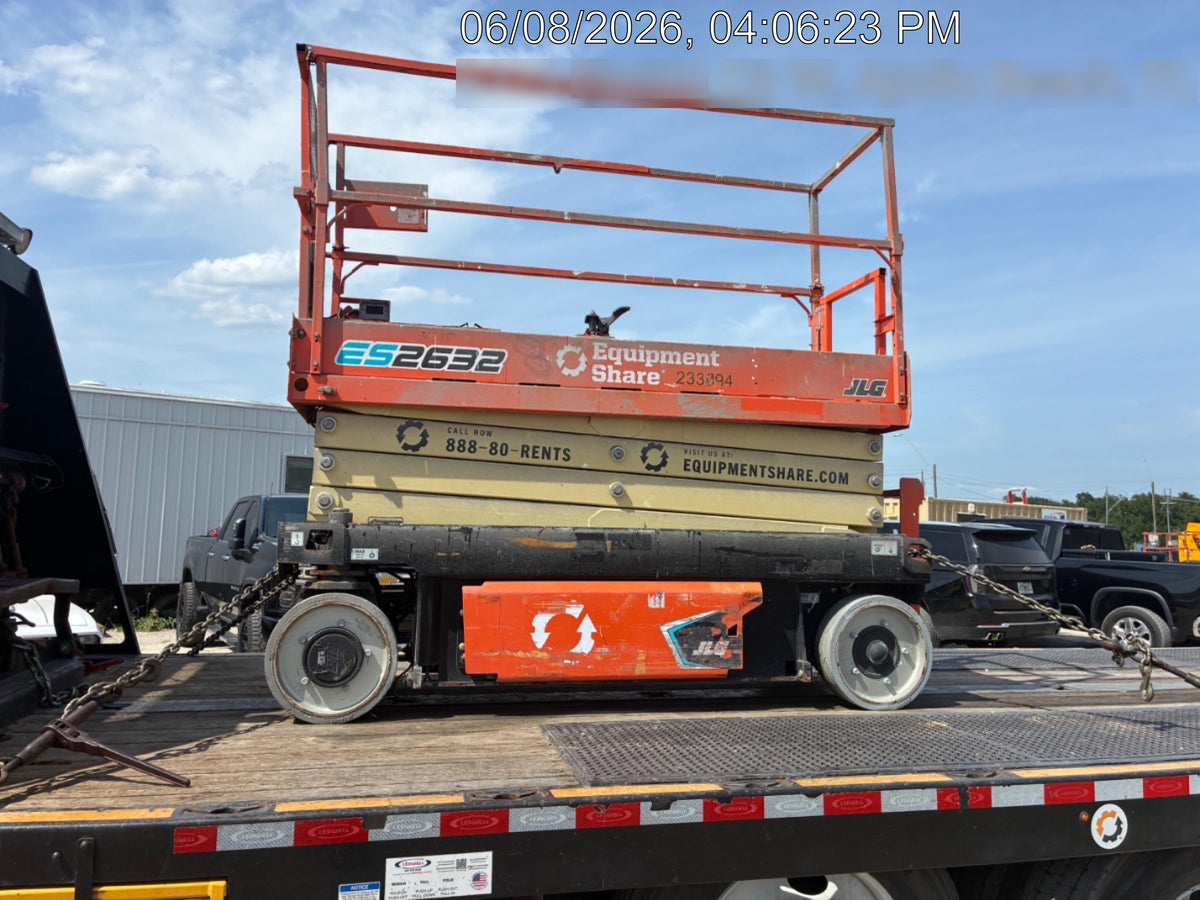 2022 JLG ES2632
