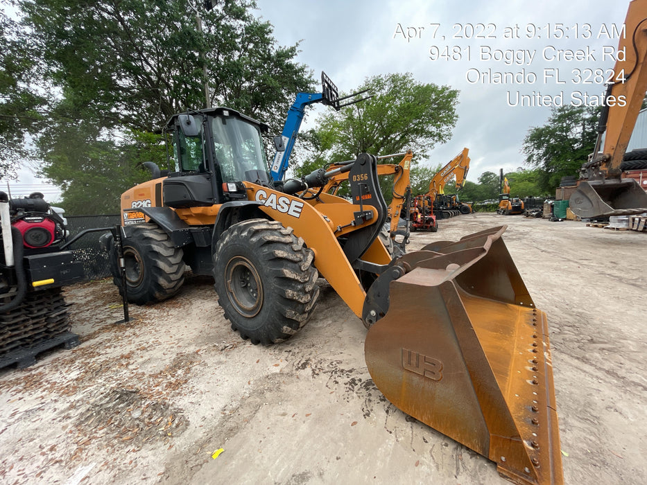 2018 Case 821G CLOSED CAB, 1 FUNCTION, JRB 418 STYLE HYD COUPLER