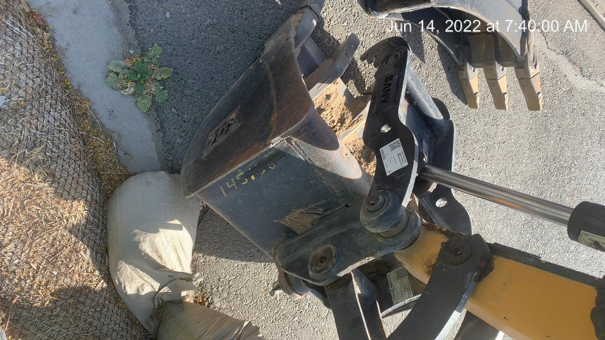 2021 DOOSAN 30" Bucket - Doosan