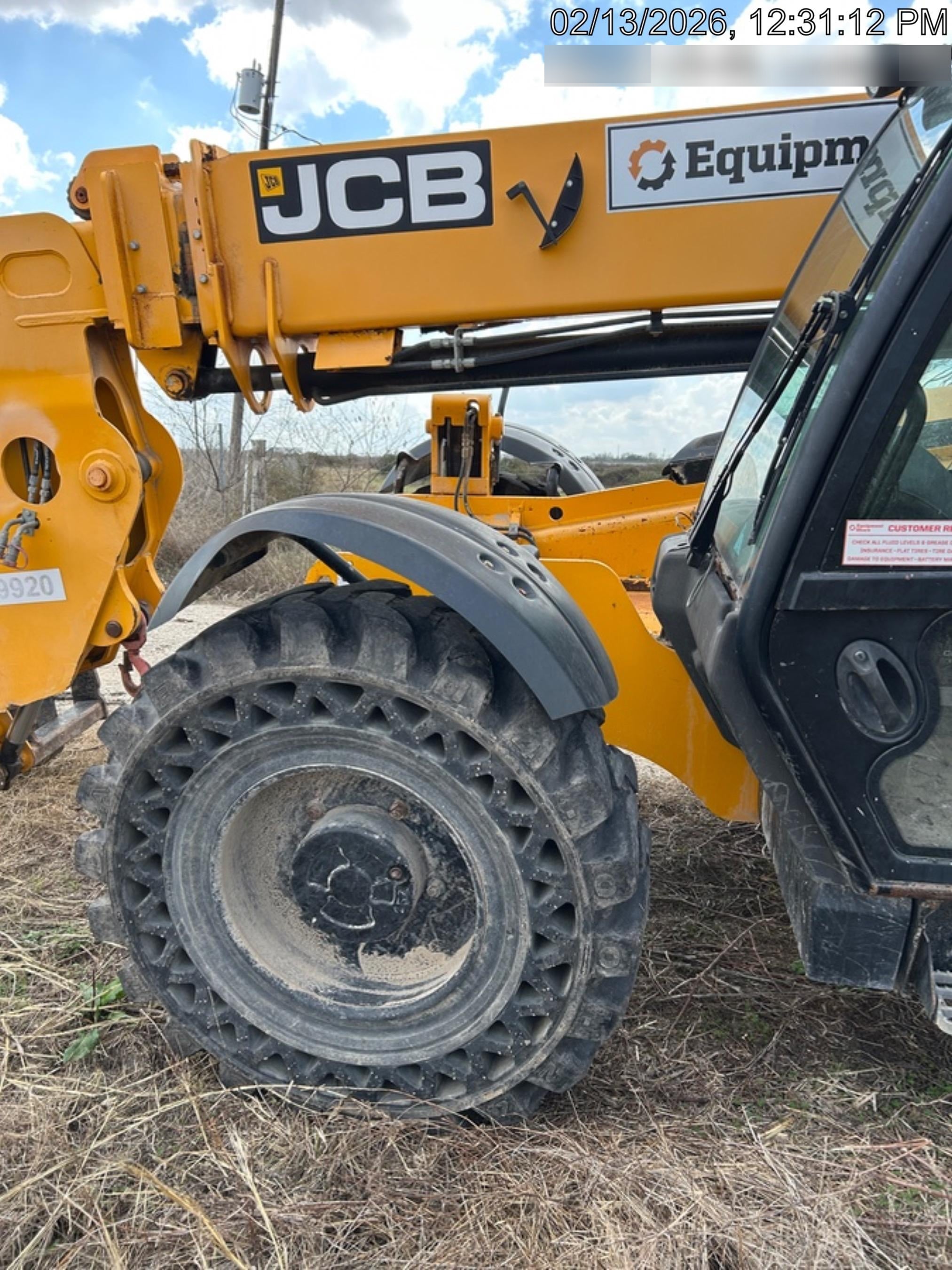 2020 JCB 509-42 Cab/Heat/Air, Solid Tires, Work Lights, Beacon, Aux Hydraulics, Back up Alarm, Lifting Eye, ES Decals