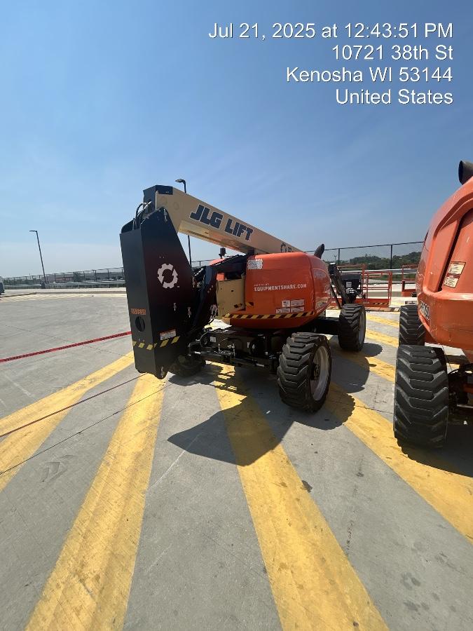 2025 JLG 600AJ