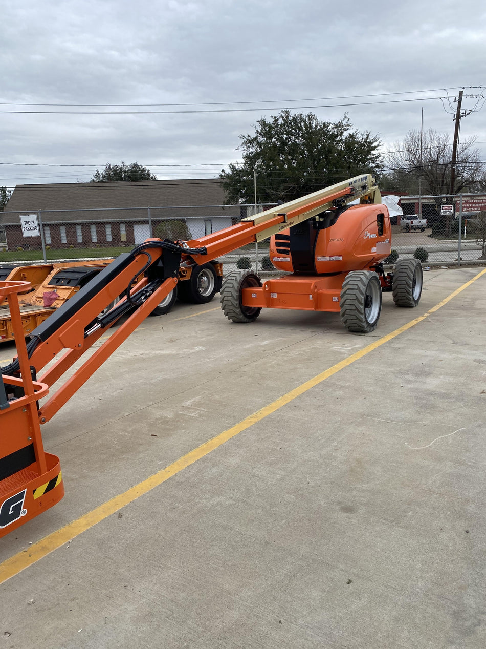 2023 JLG 600AJ