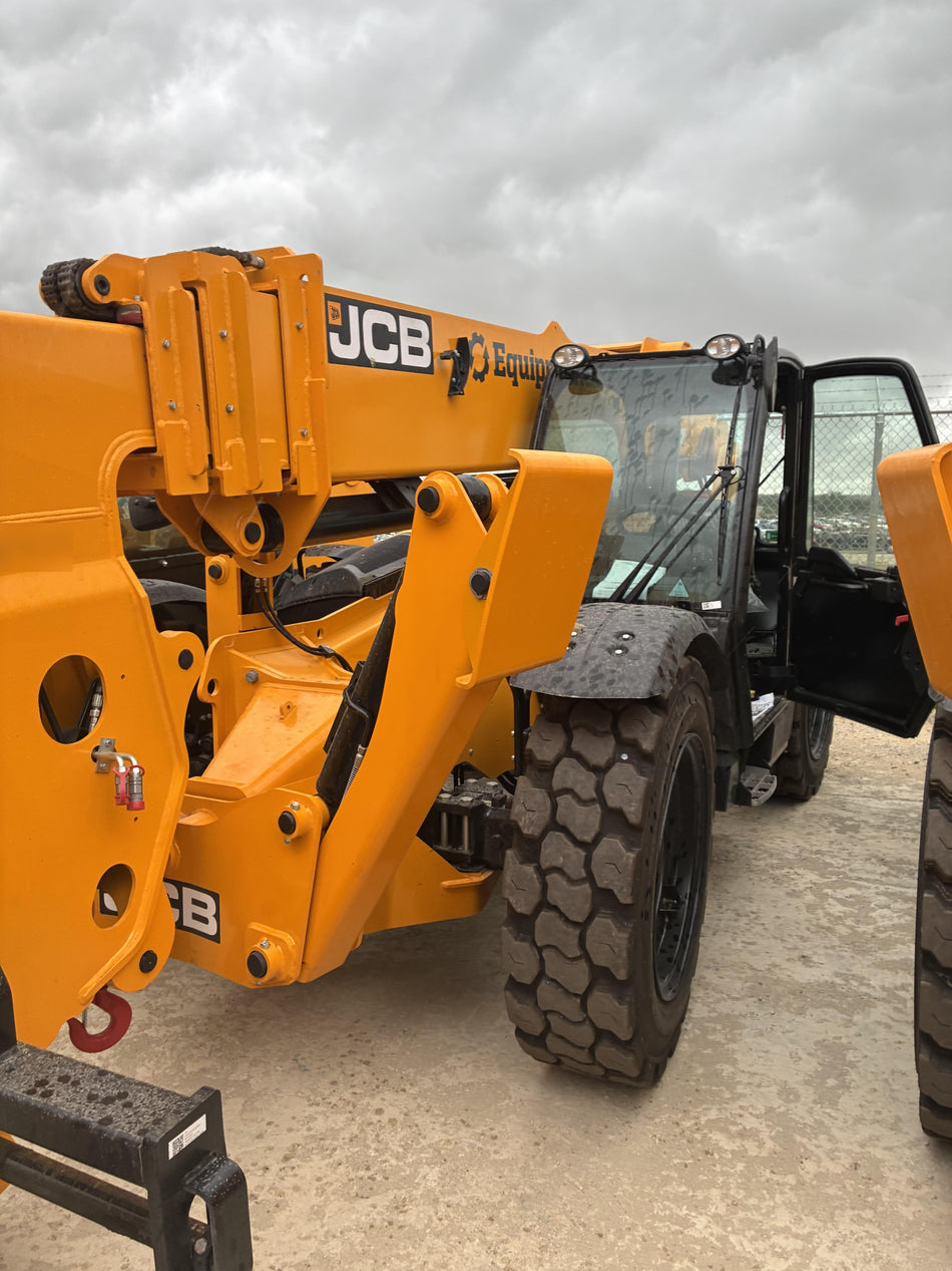 2026 JCB 510-56