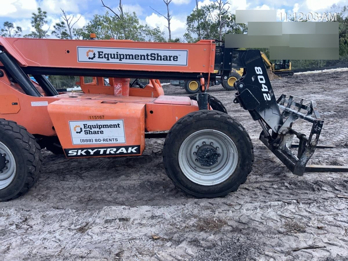 2020 SKYTRAK 8042