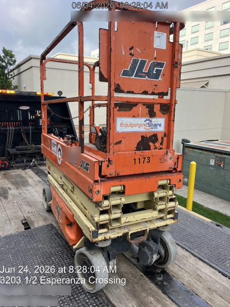 2016 JLG 1930ES