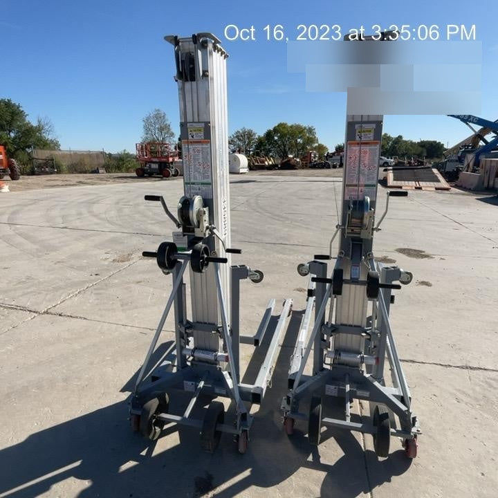 2023 GENIE SLC-24