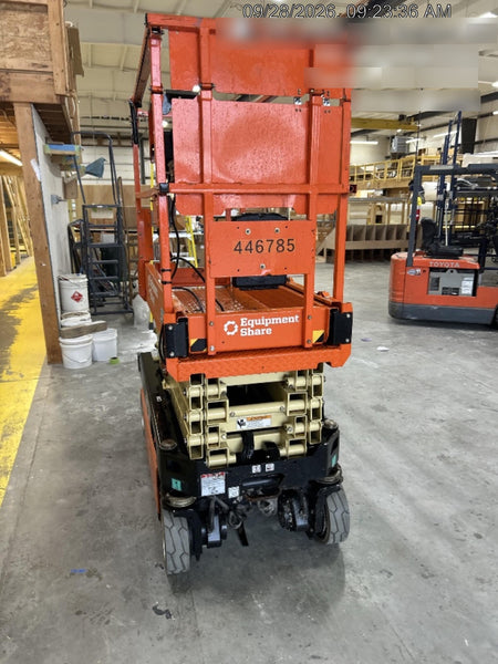 2024 JLG ES1932