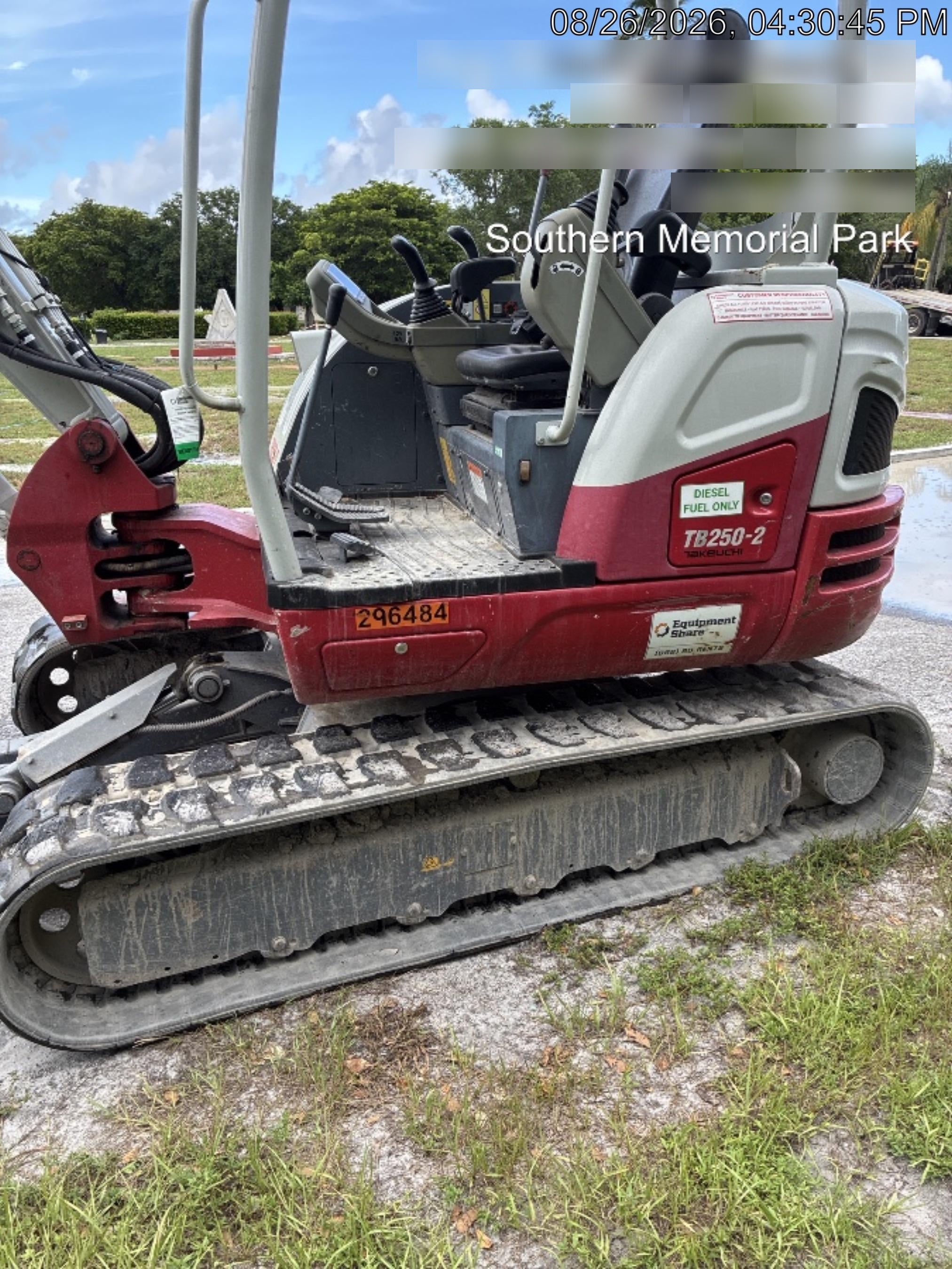 2023 TAKEUCHI TB250-2R