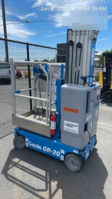 2021 GENIE GR-20