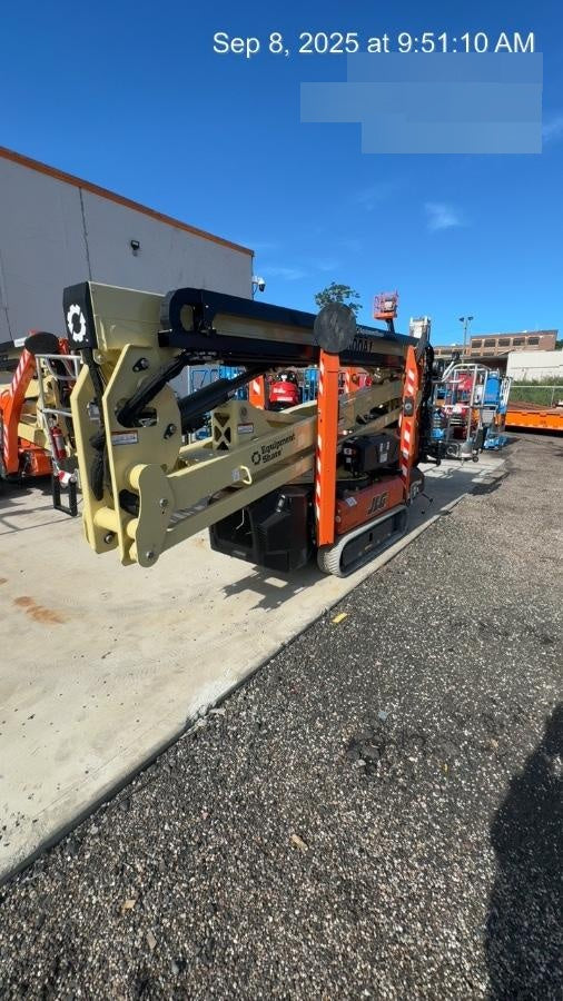 2025 JLG X600AJ