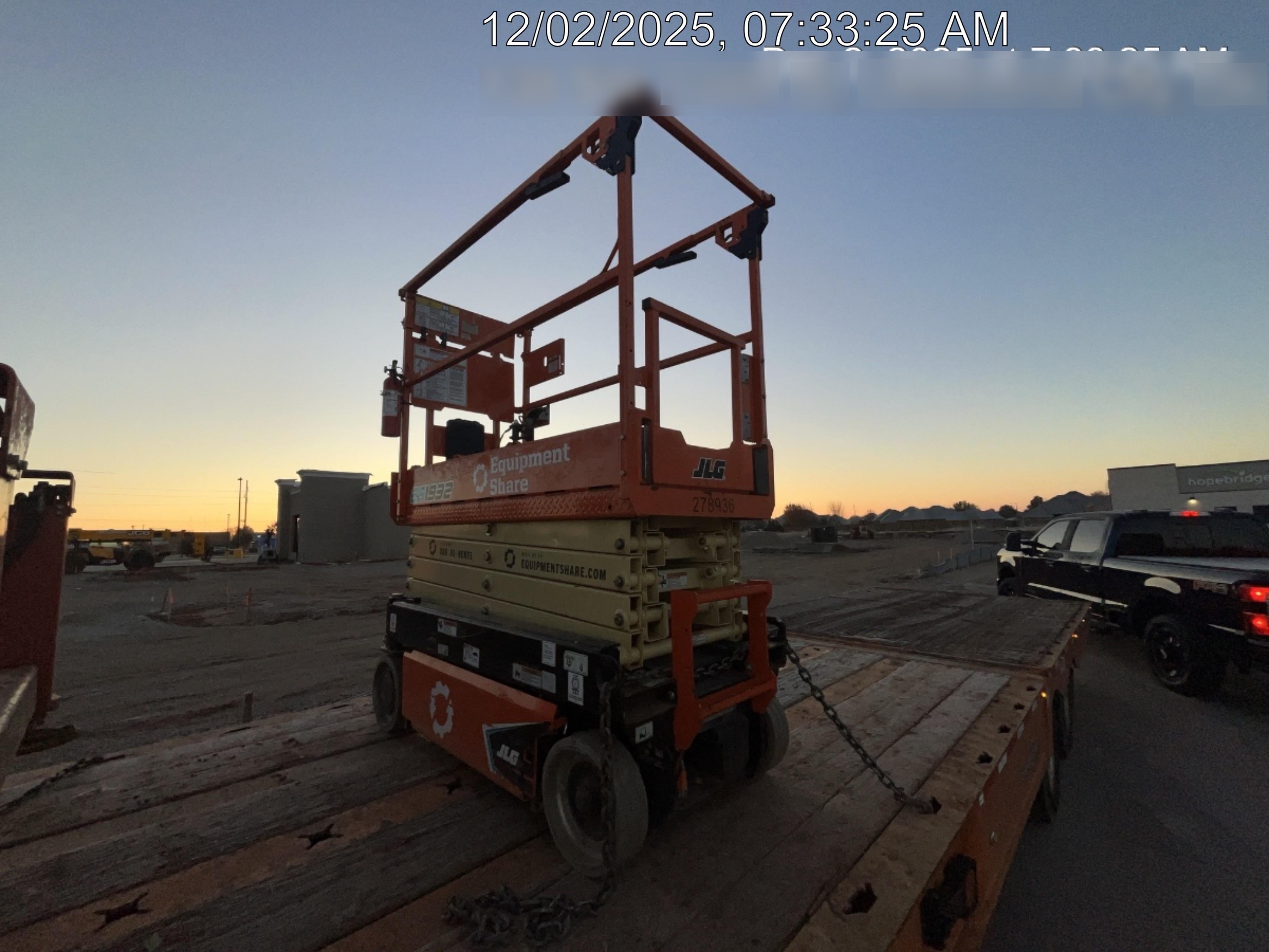 2022 JLG ES1932