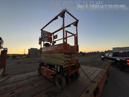 2022 JLG ES1932