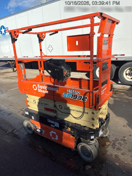 2022 JLG ES1932