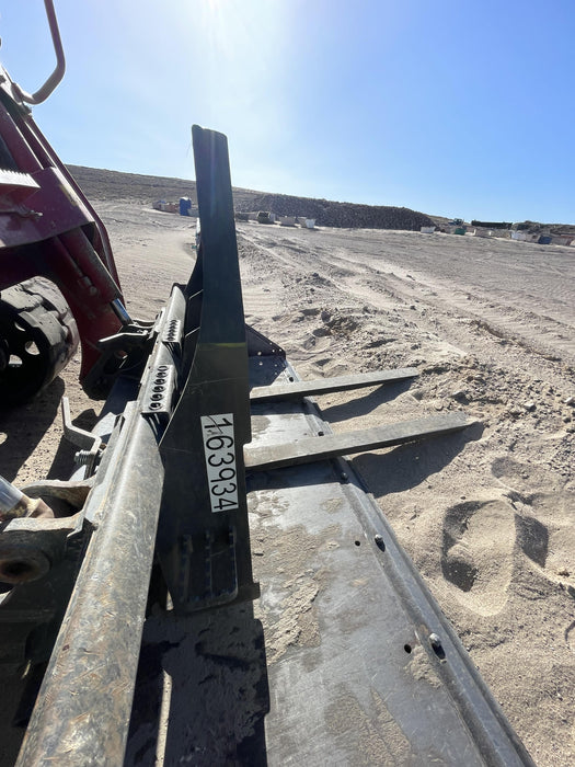 2021 PALADIN 48" Pallet Forks - Paladin