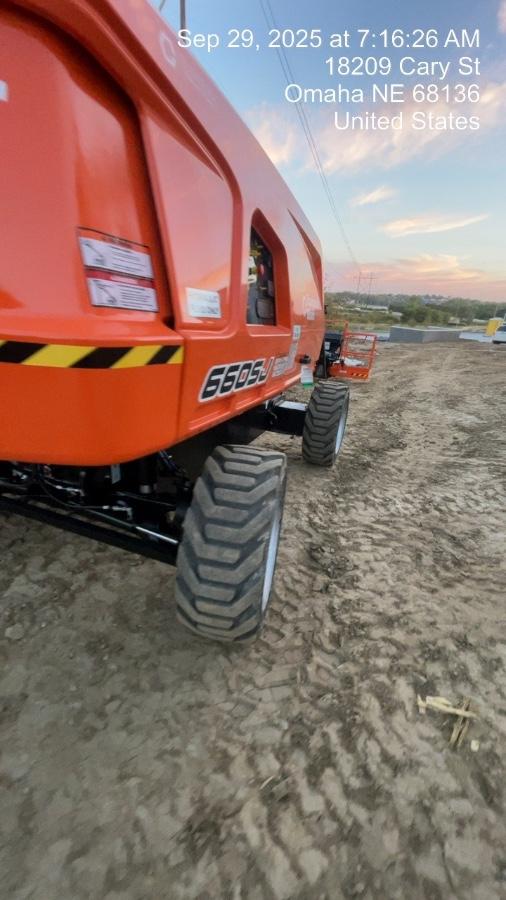 2025 JLG 660SJ