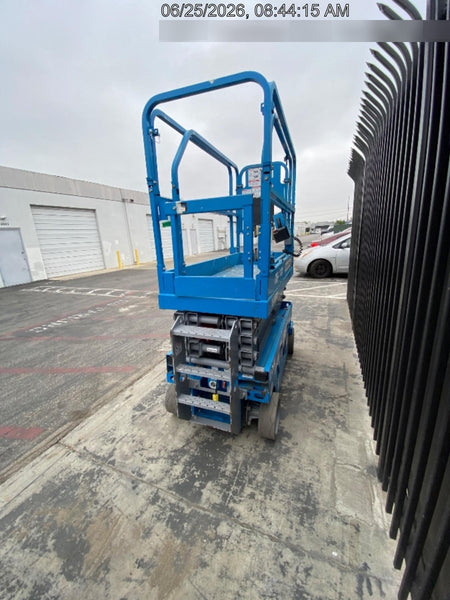 2020 Skyjack SJIII-3219 Solid NM Tires, Half height spring hinged entry gate, Dual Beacons, 800W Inverter
