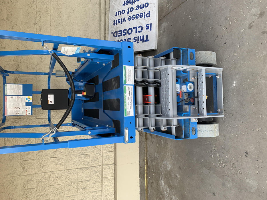 2019 Genie GS-1930 Fixed Rails with Chain Entry