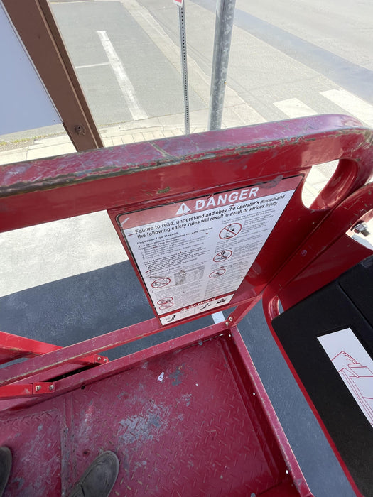 2020 MEC 1330SE Solid NM Tires, Steel Swing out Doors, LCS, Beacon, 900W Inverter