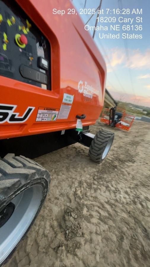 2025 JLG 660SJ