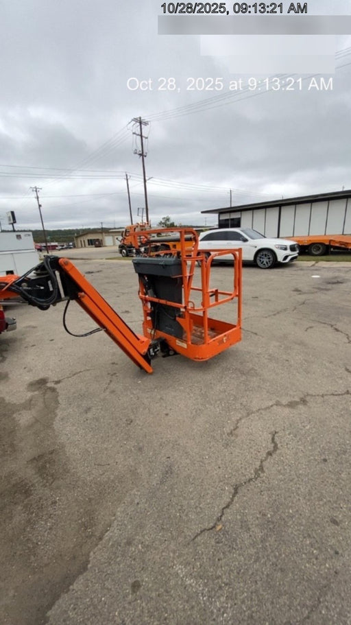 2019 JLG E400AJPN