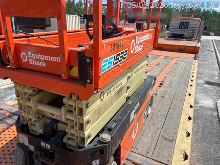 2023 JLG ES1932