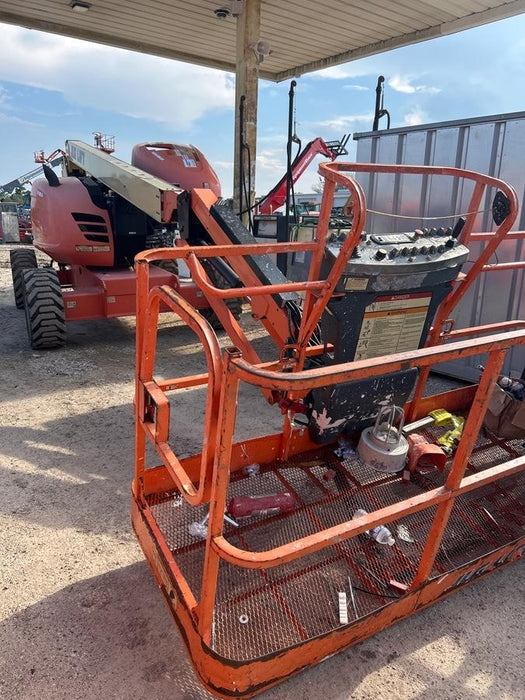 2019 JLG 600AJ