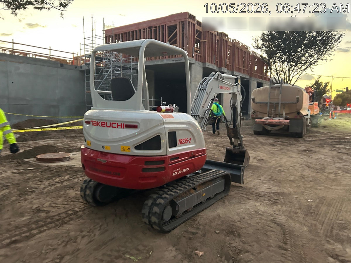 2025 TAKEUCHI TB235-2R