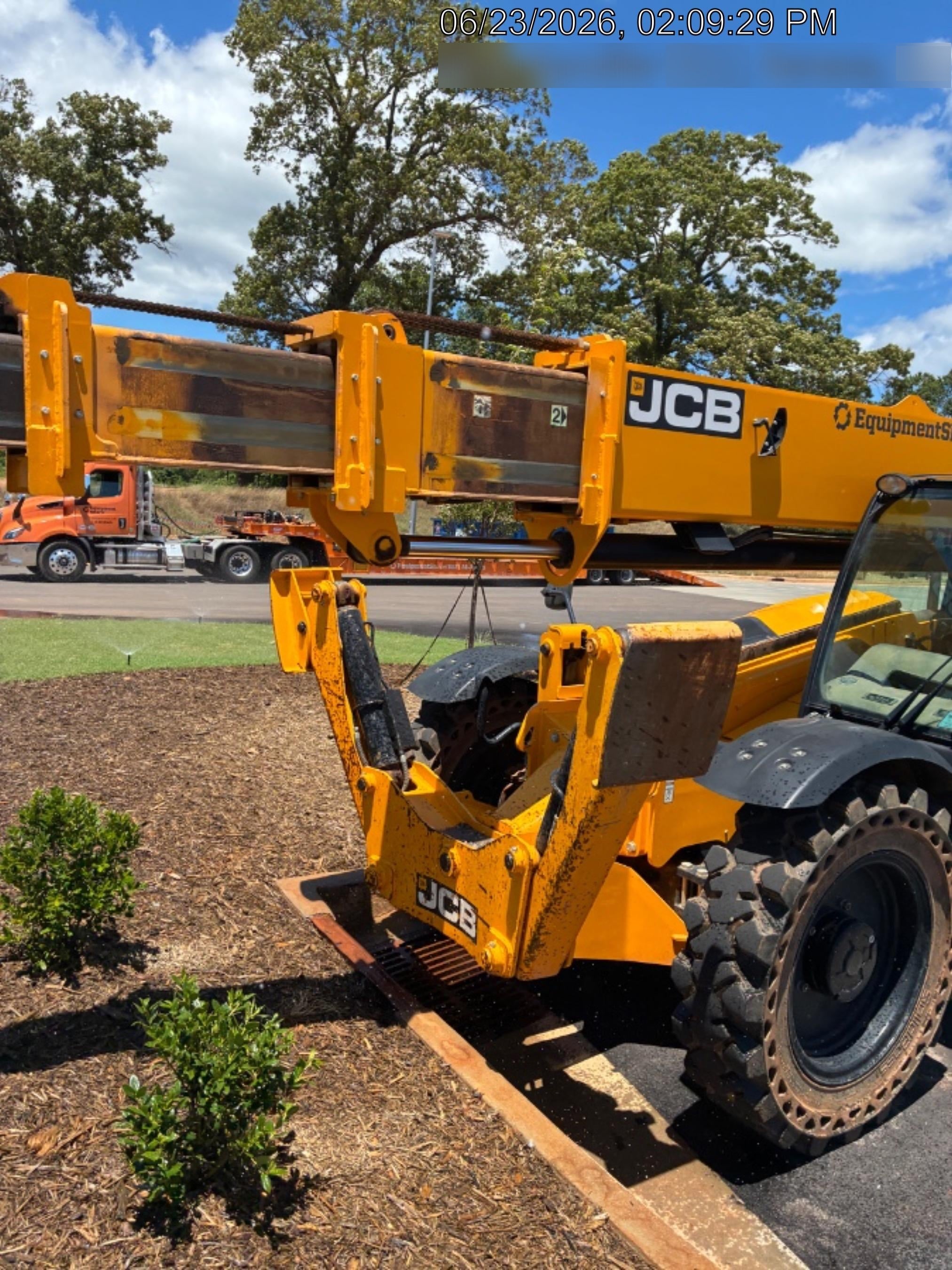2024 JCB 510-56