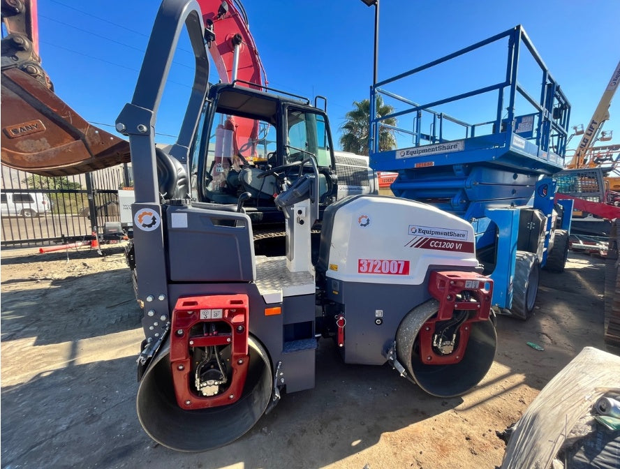 2023 DYNAPAC CC1200