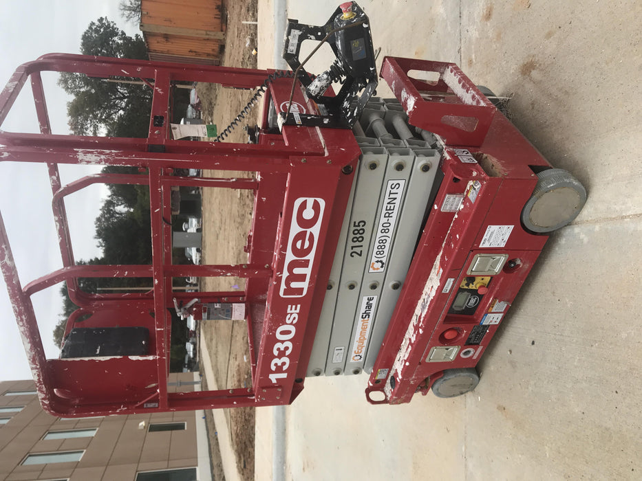 2019 MEC 1330SE MEC 1330SE w/ES Track Hardware, Full Extended 2 Year Warranty