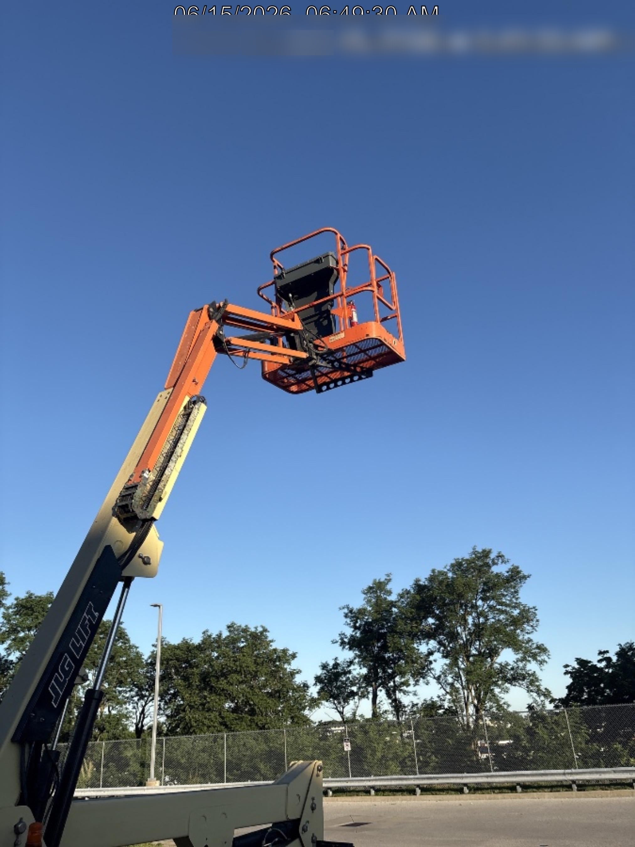 2019 JLG E450AJ