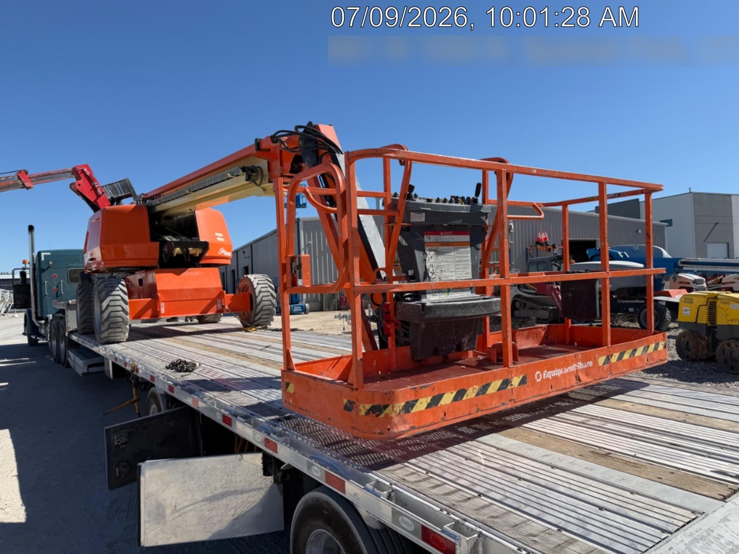 2023 JLG 660SJ