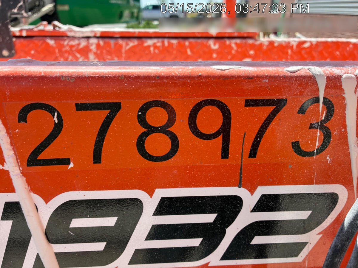 2022 JLG ES1932
