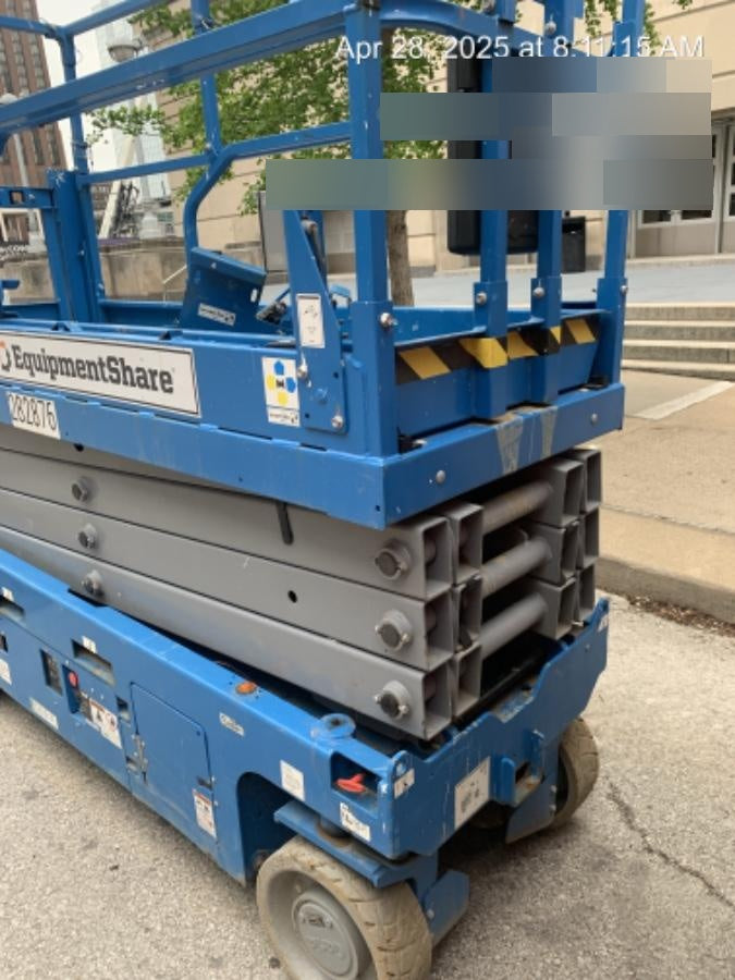 2022 GENIE GS-2632