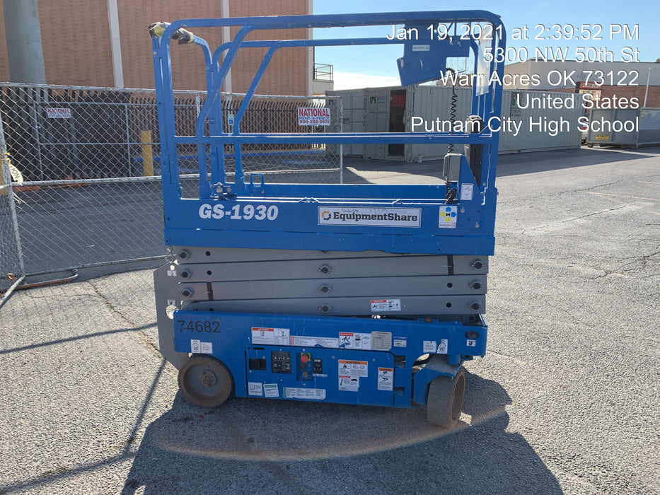 2020 Genie GS-1930 Fixed rails with chain entry gate - Pre A92.20