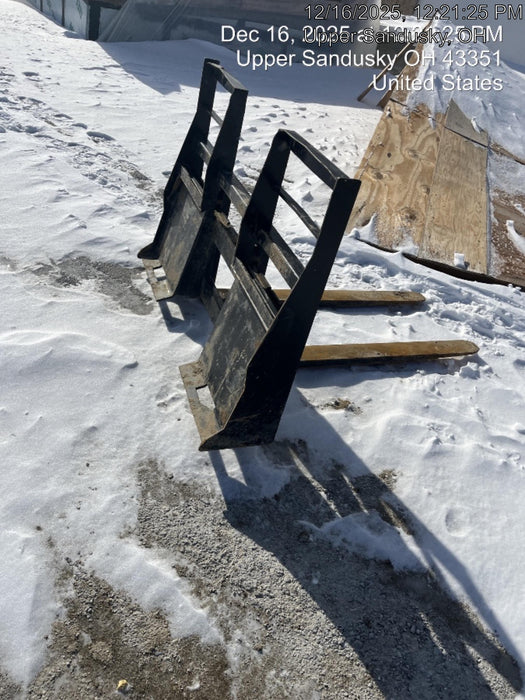 2025 ARROW MATERIAL HANDLING 24" Pallet Fork Frame