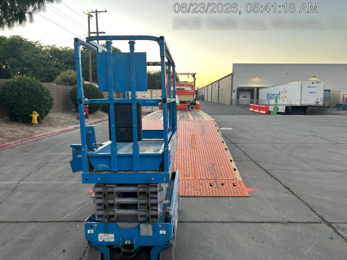 2020 Genie GS-1930 Solid Non Marking Tires, Beacon, Folding rails with half height swing gate, 800W Inverter