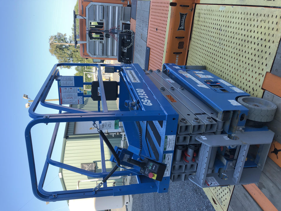 2020 Genie GS-1930 Fixed rails with chain entry gate - Pre A92.20