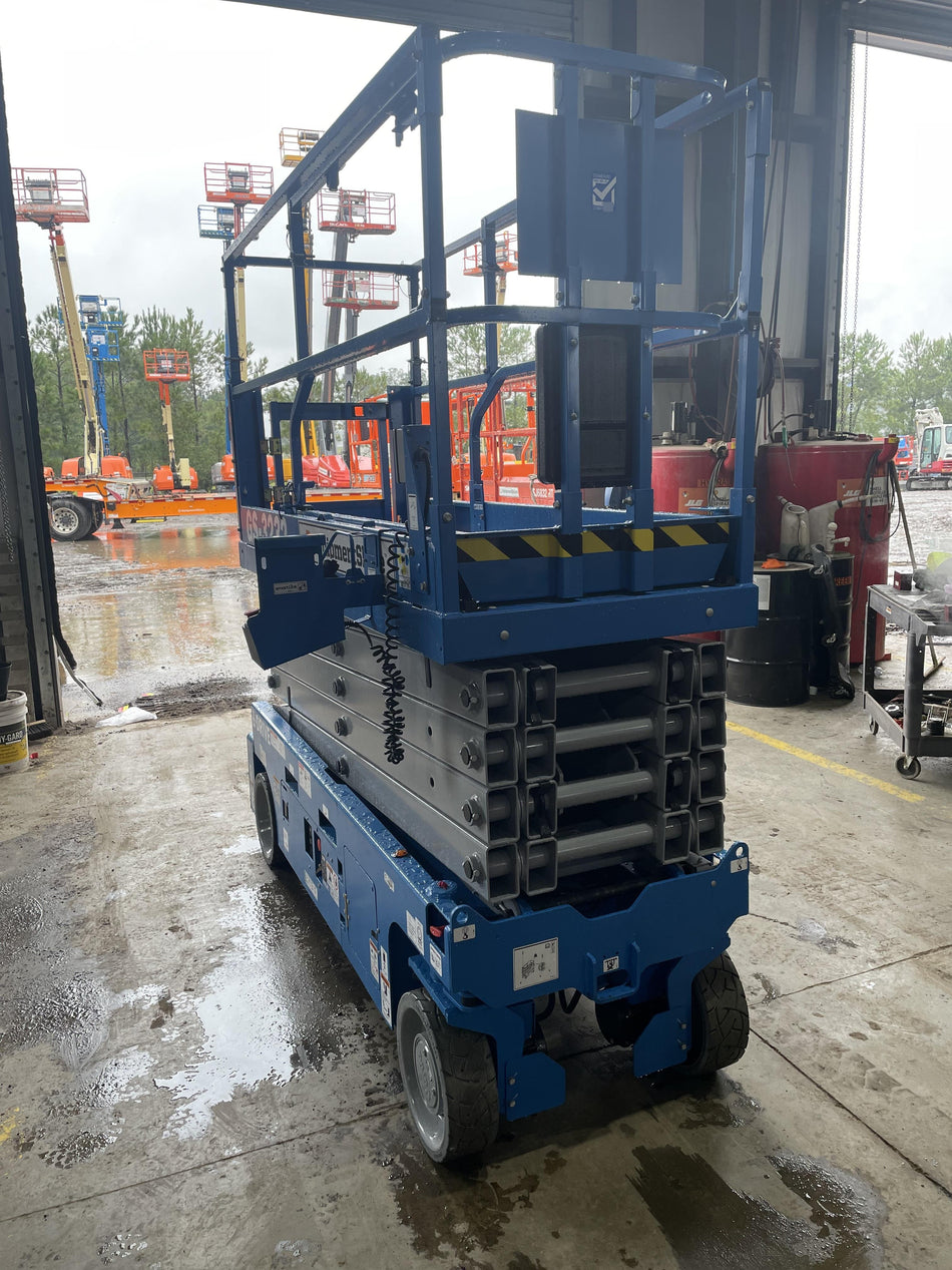 2022 GENIE GS-3232
