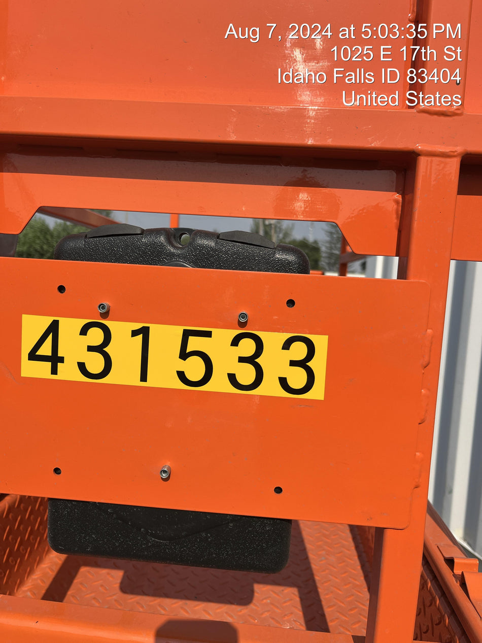 2024 JLG ES1932