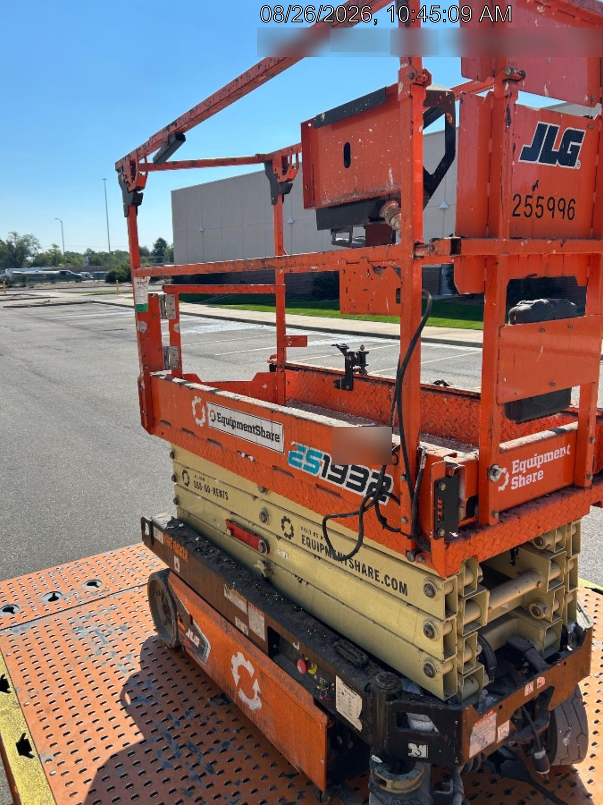 2022 JLG ES1932