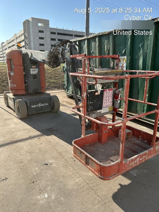 2017 SKYJACK SJ30 AJE