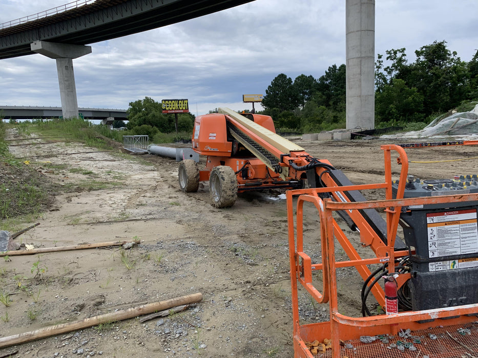 2019 JLG 660SJ