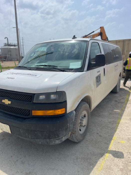 2023 CHEVROLET Express Van - Rental