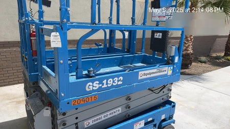 2022 GENIE GS-1932