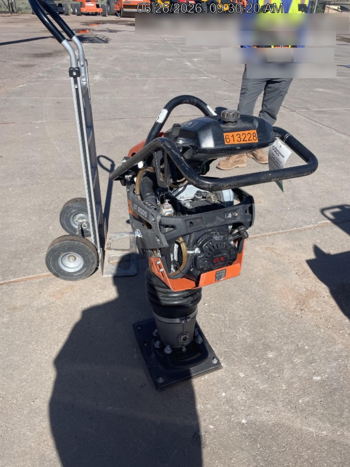 2025 HUSQVARNA LT6005