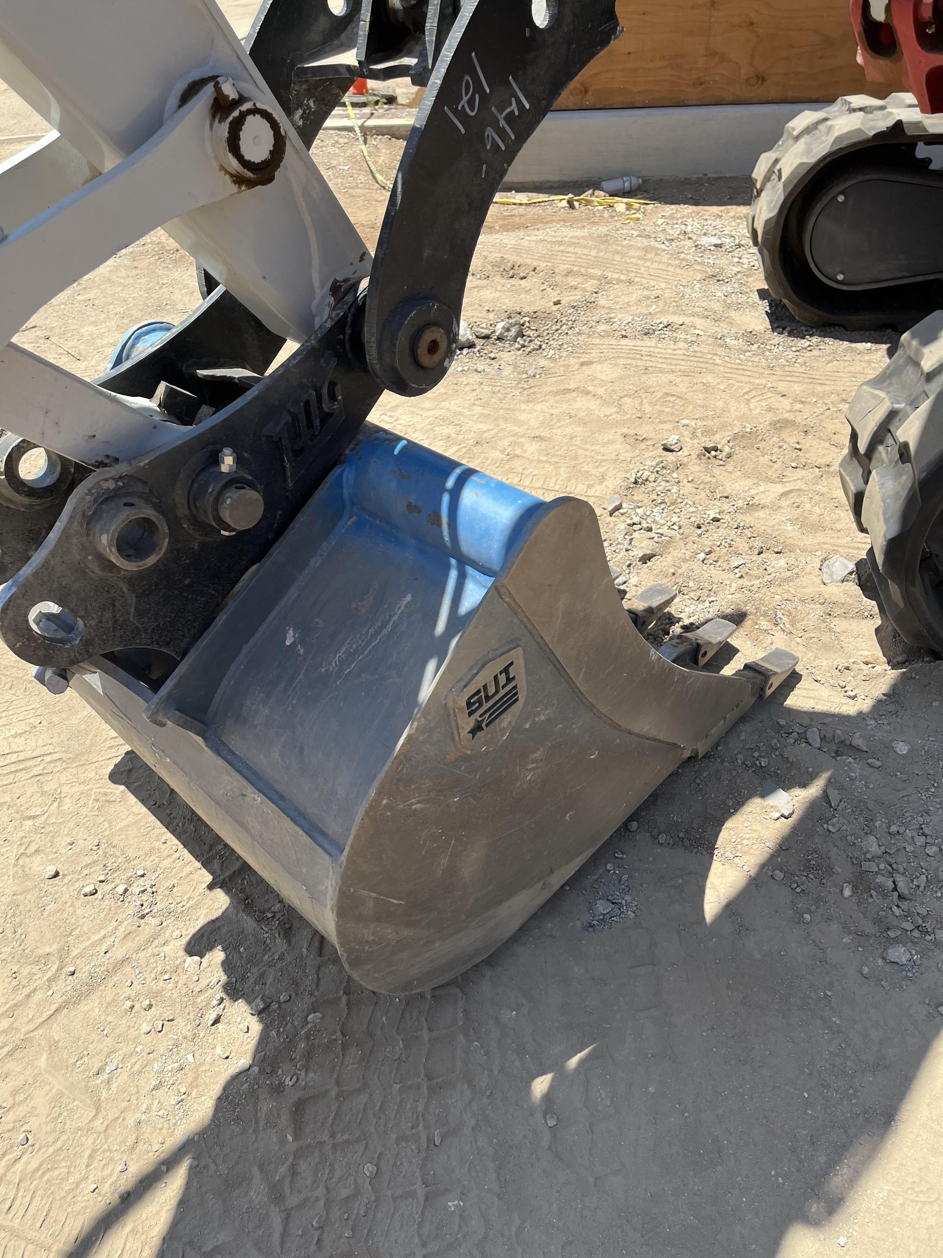 2023 STEEL UNLIMITED 36" Ditching bucket Mini Ex - Steel Unlimited