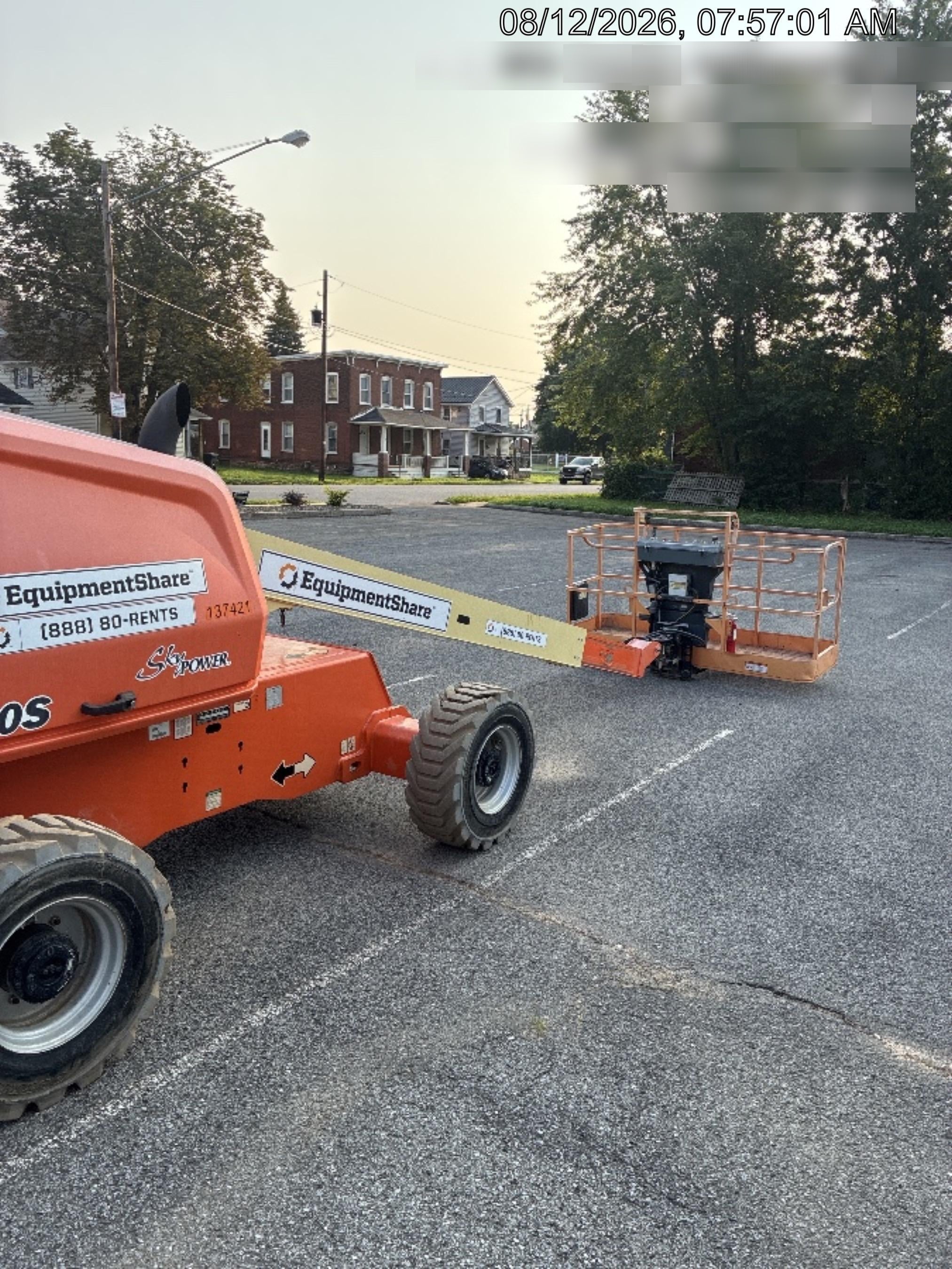 2021 JLG 400S