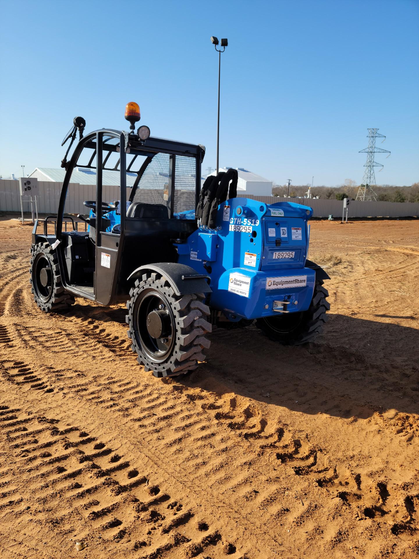2021 GENIE GTH-5519