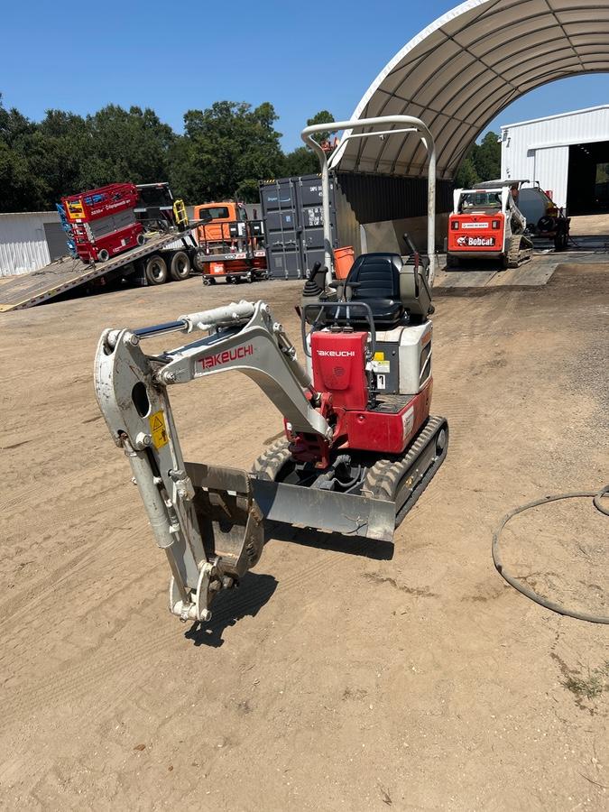 2023 TAKEUCHI TB210R